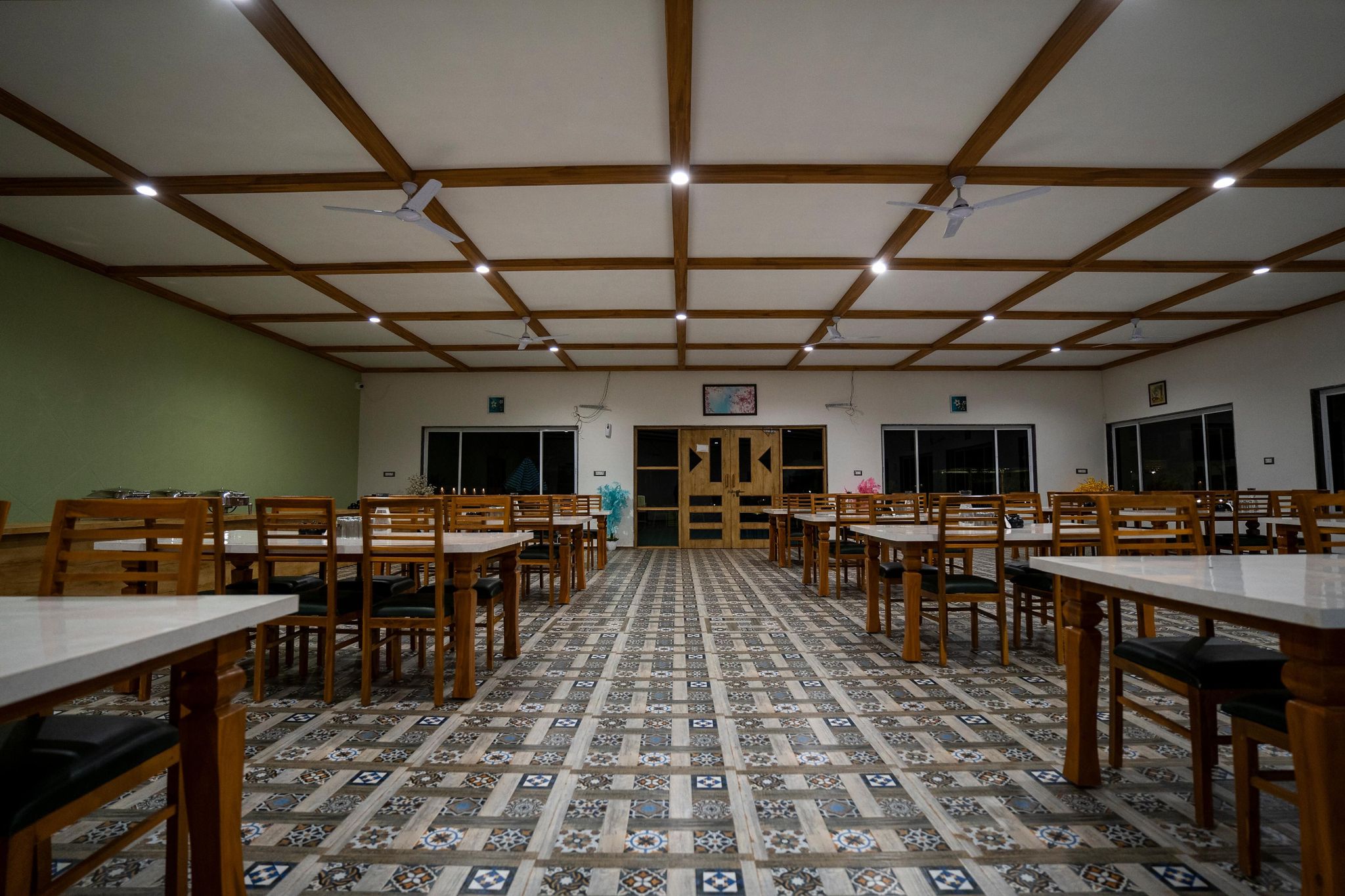undefined The Comfort Gir Resort 4