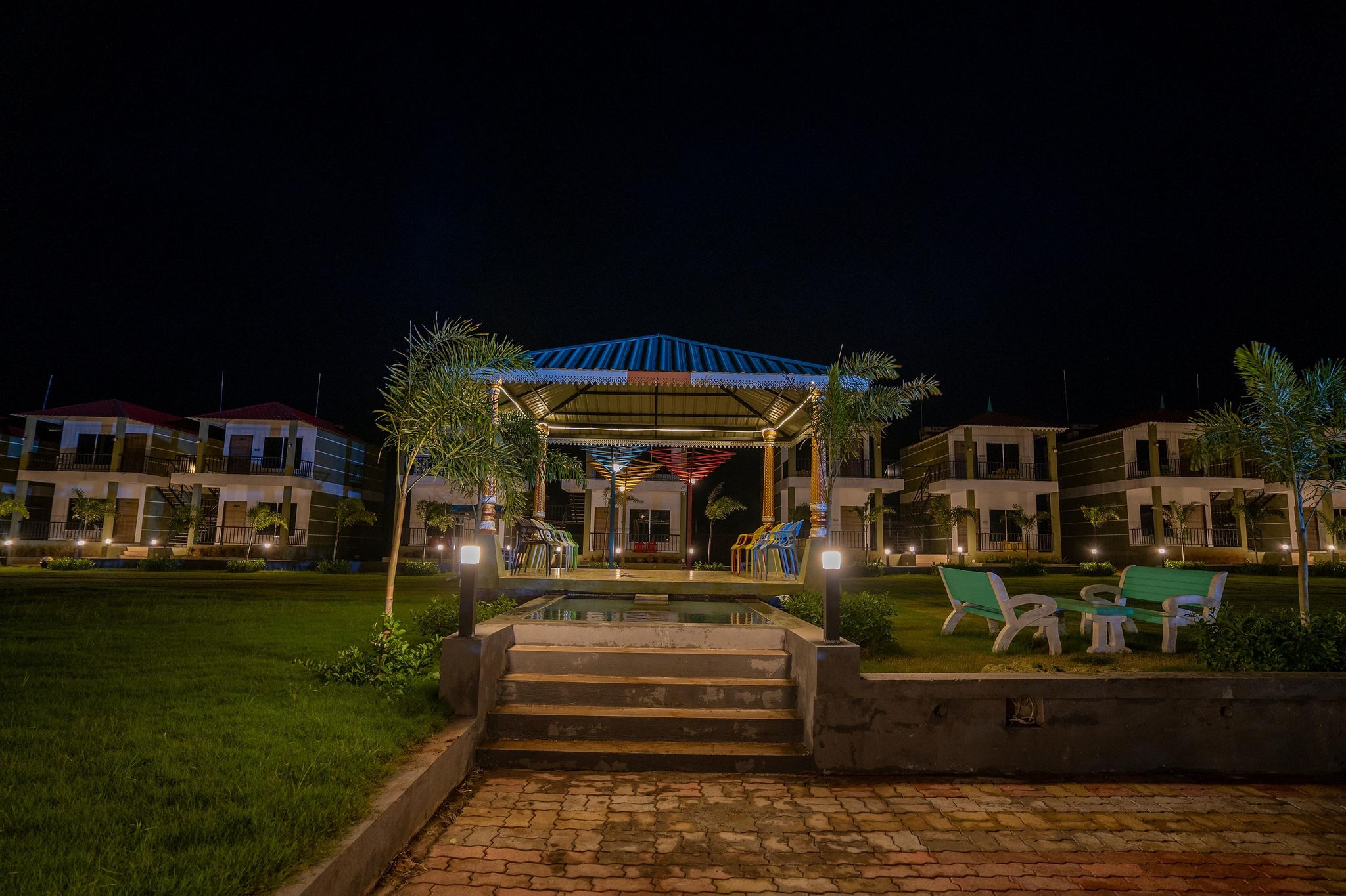 undefined The Comfort Gir Resort 7