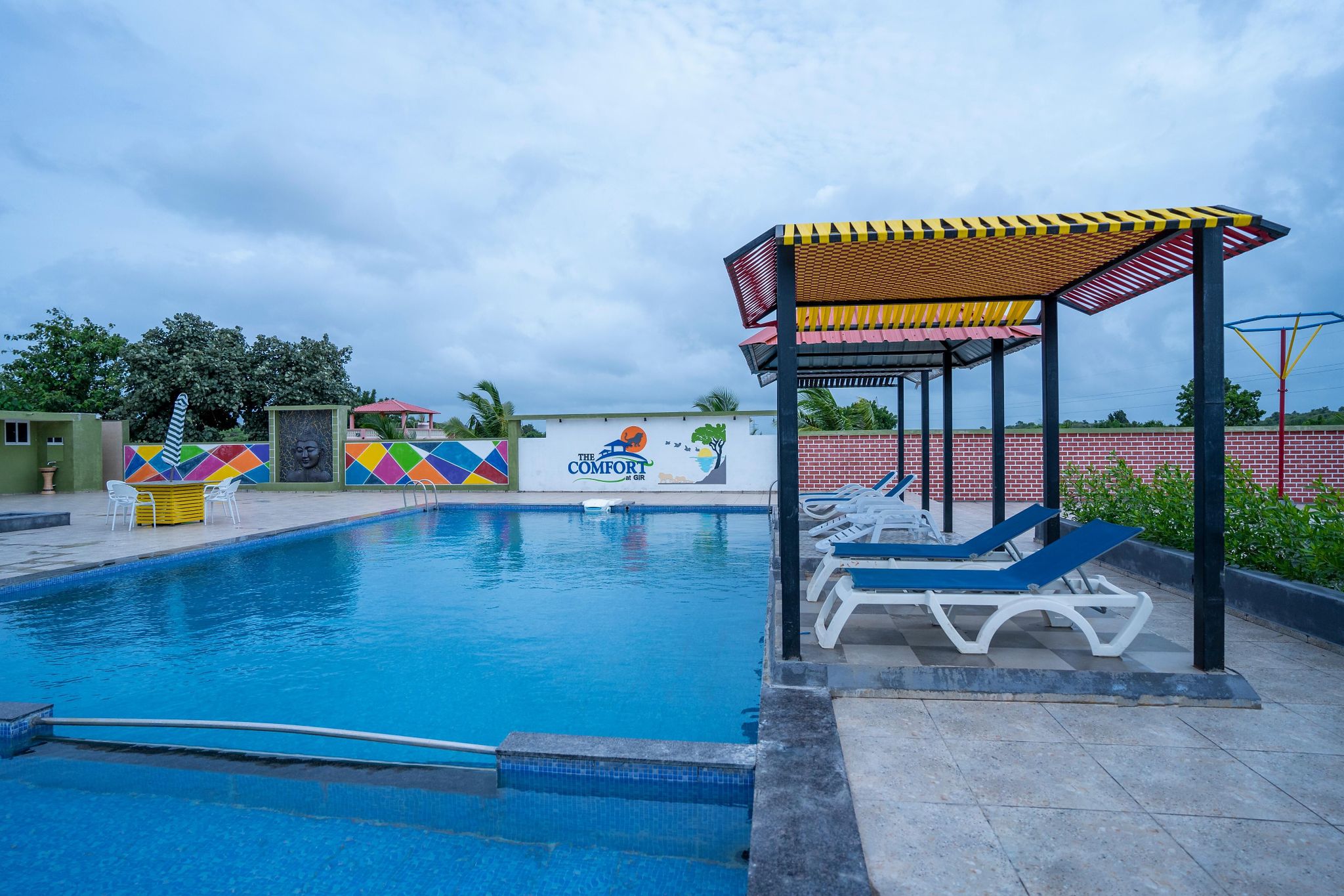undefined The Comfort Gir Resort 5