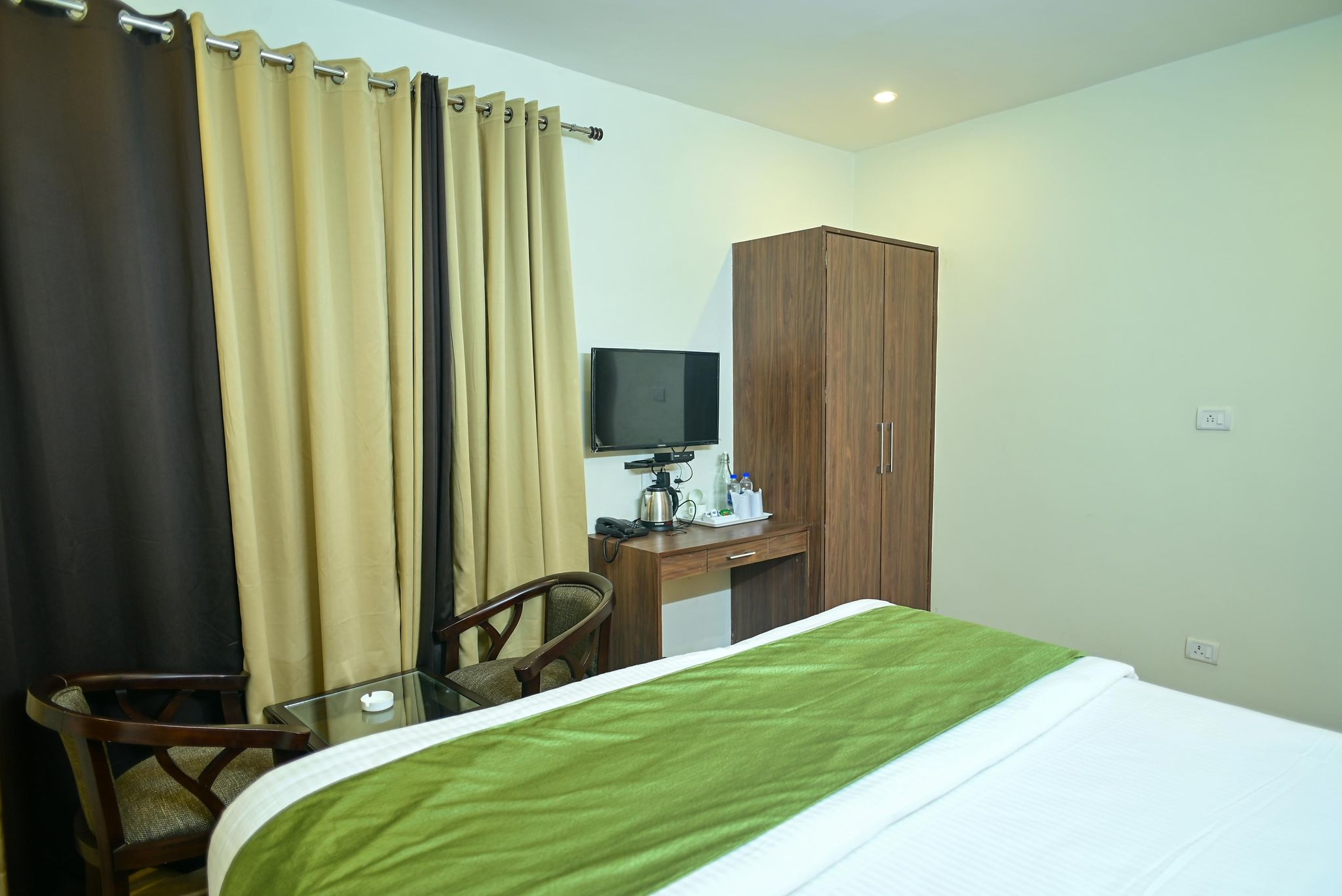The Fern Villas Nainital Deluxe Room 4