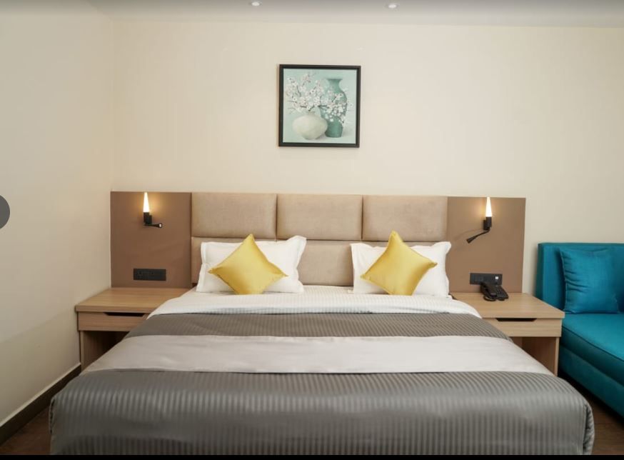 Deluxe Room Heated Room