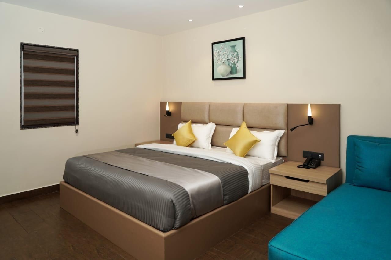 Deluxe Room Heated Room