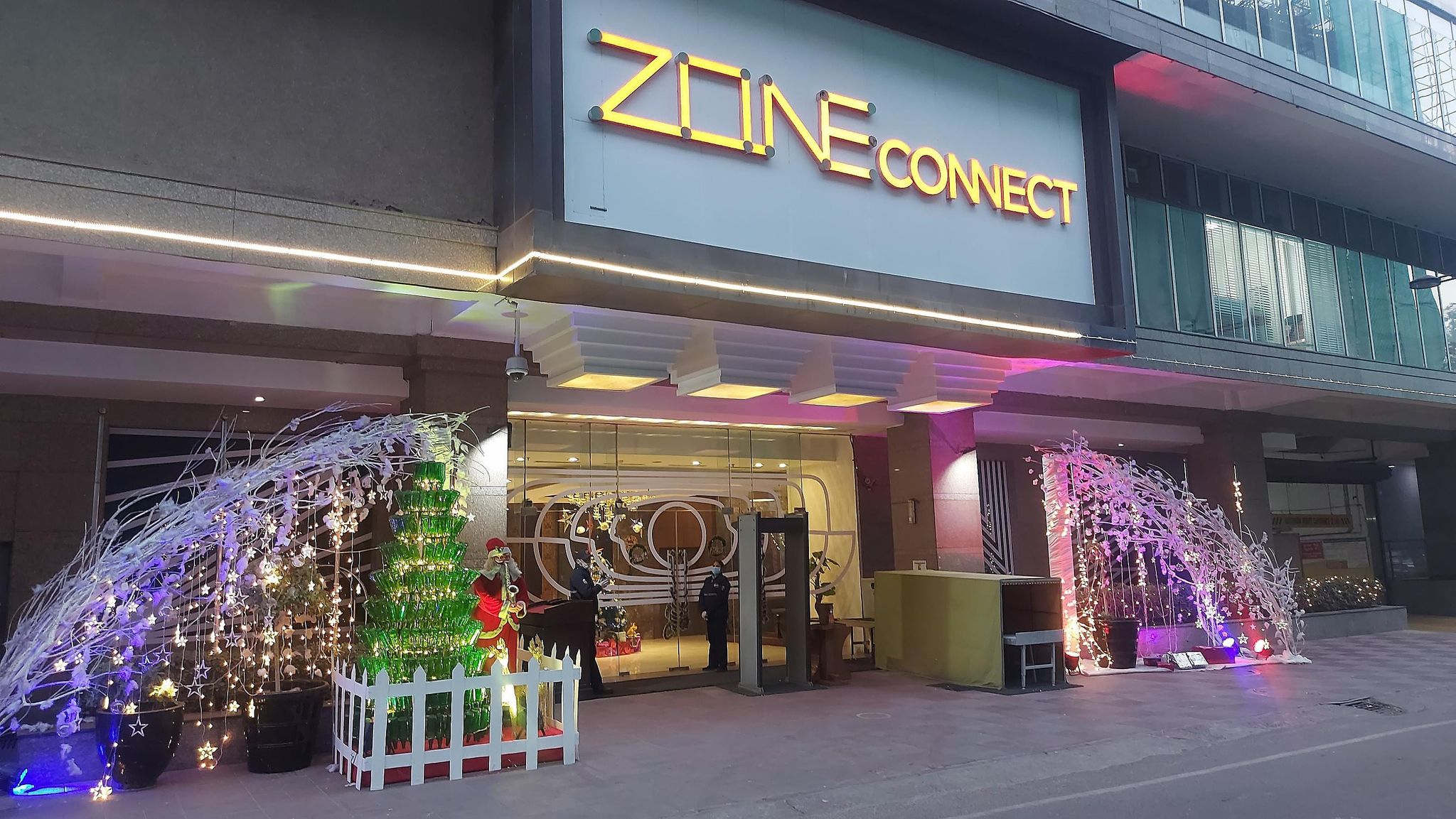 undefined Zone Connect Saket Delhi 7