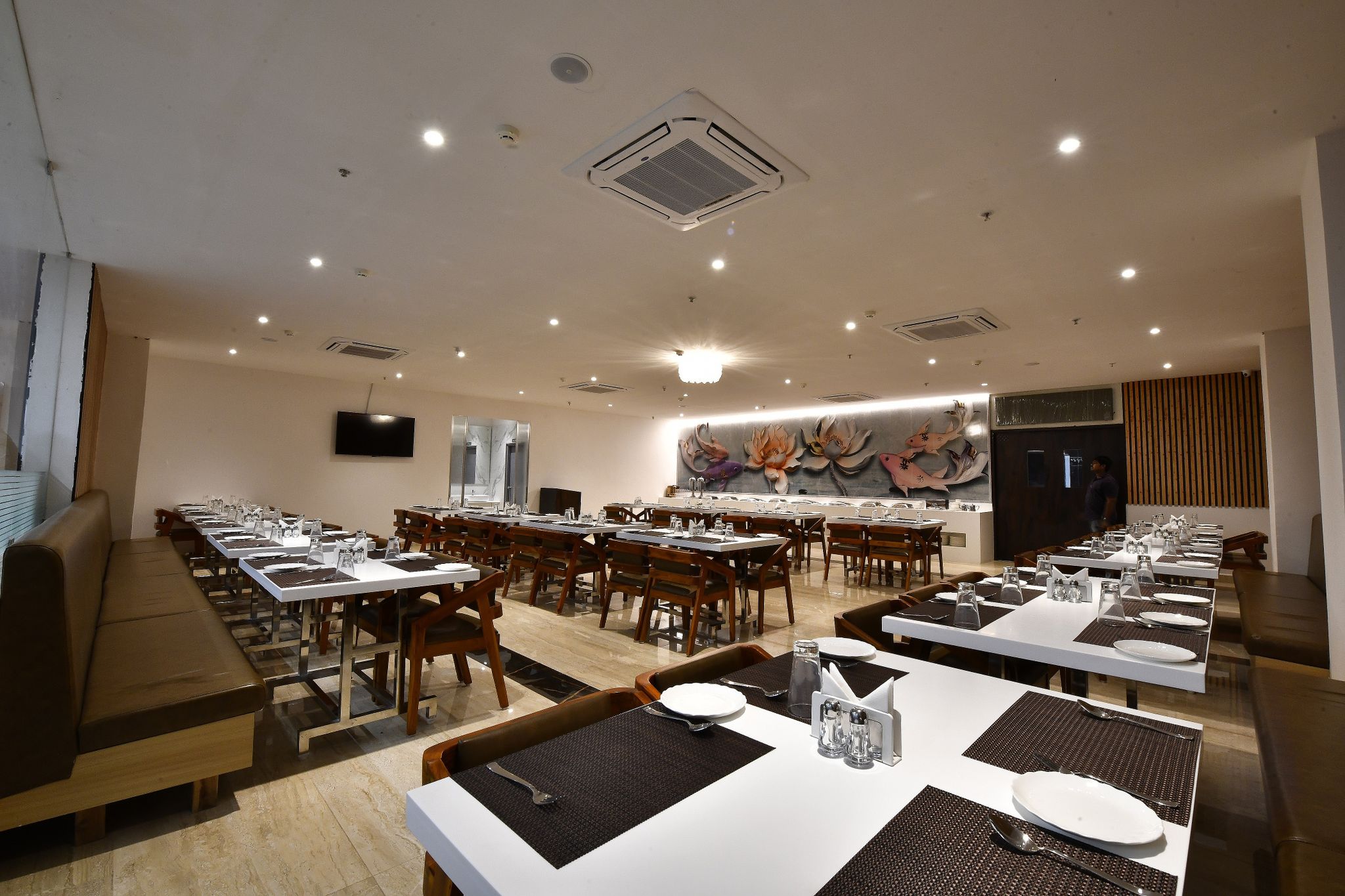 Food & Dining
