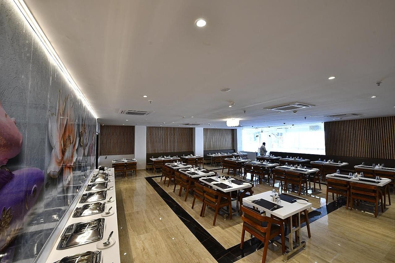 Food & Dining