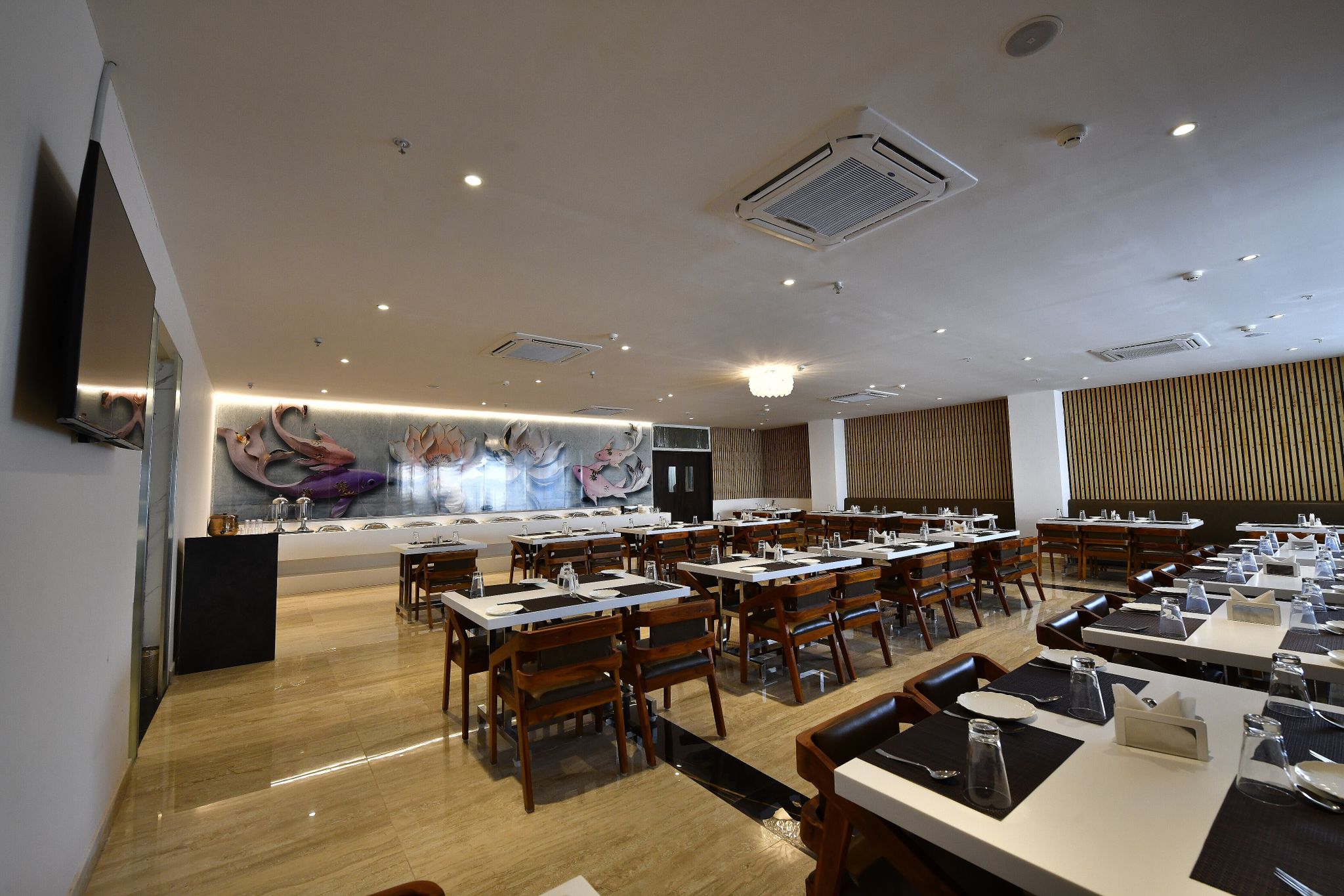 Food & Dining