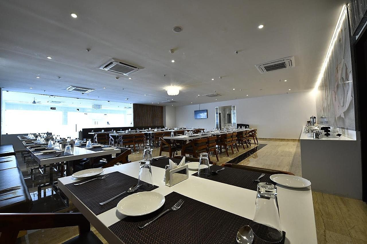 Food & Dining