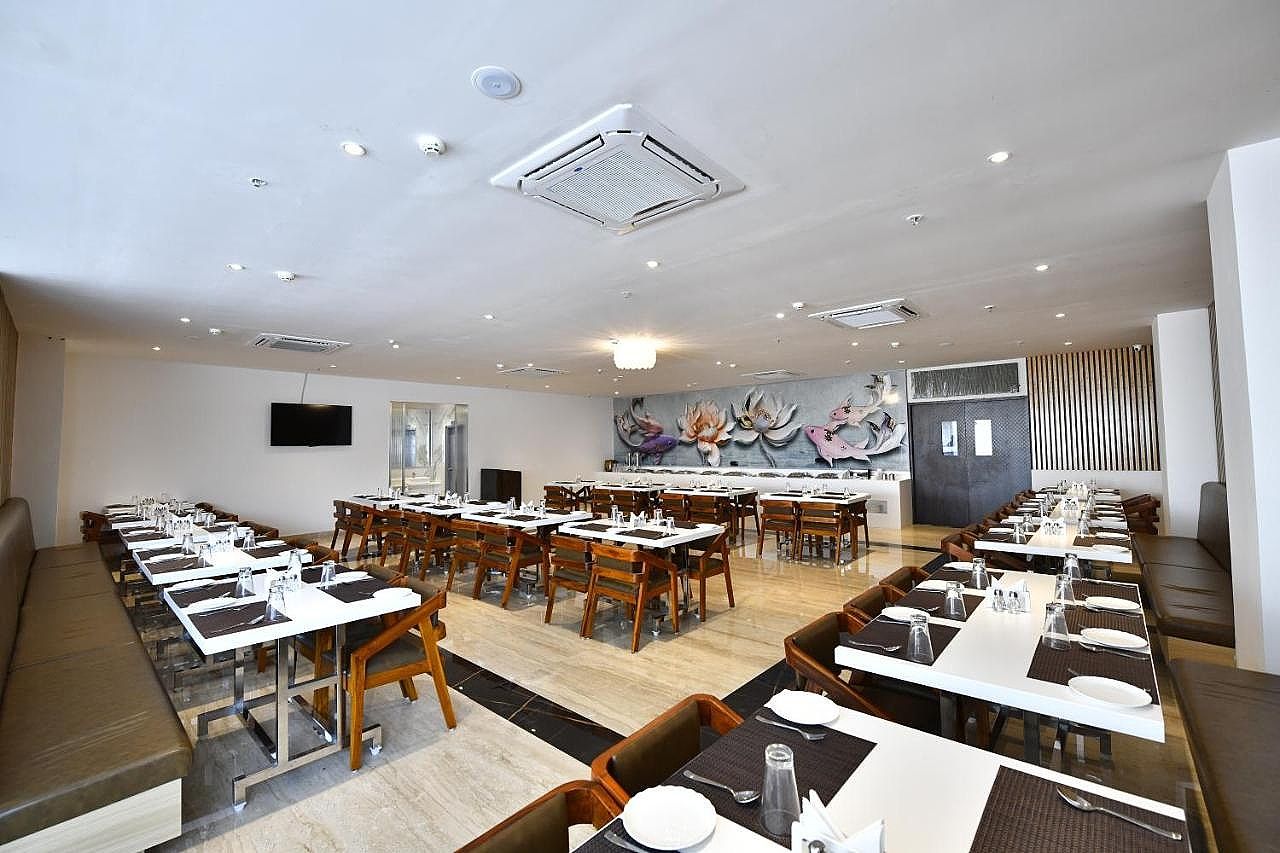 Food & Dining