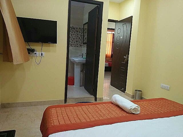 Maharaja Continental STANDARD NON AC ROOM 3