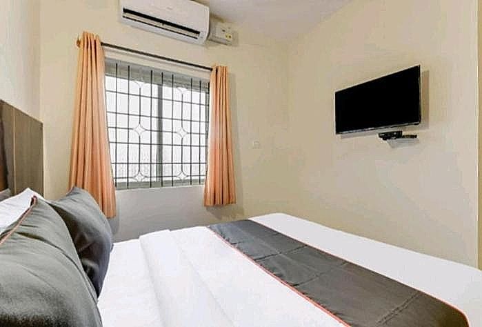 Maharaja Continental STANDARD NON AC ROOM