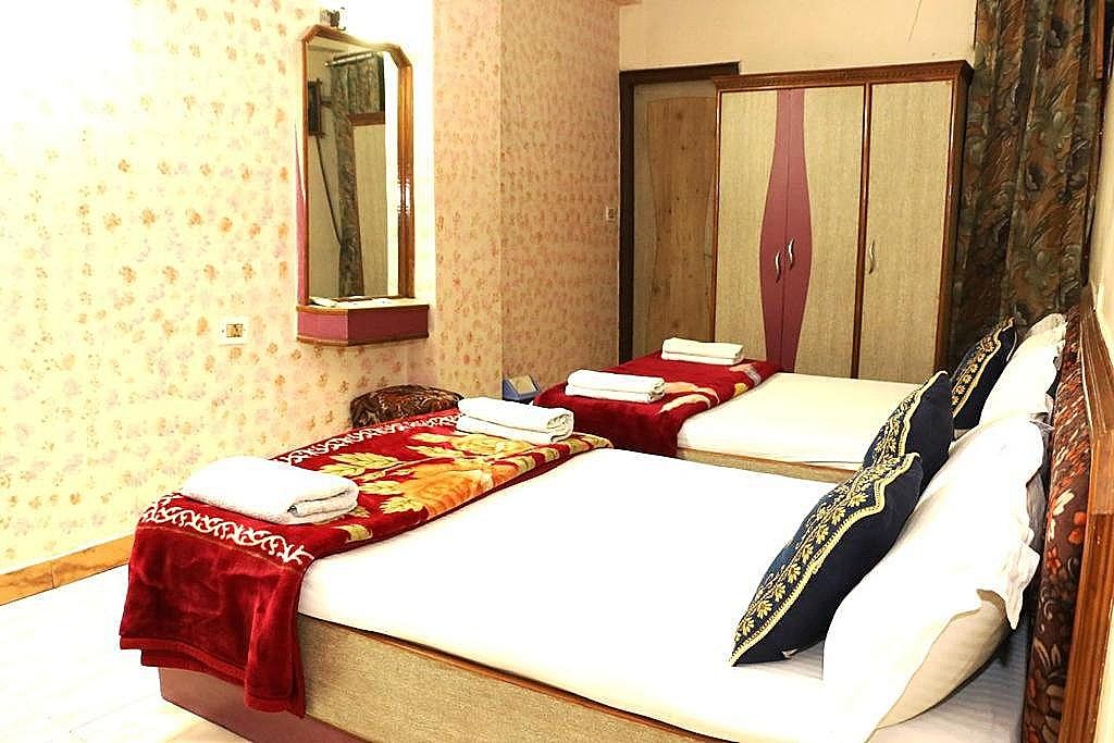 Executive Family AC Room