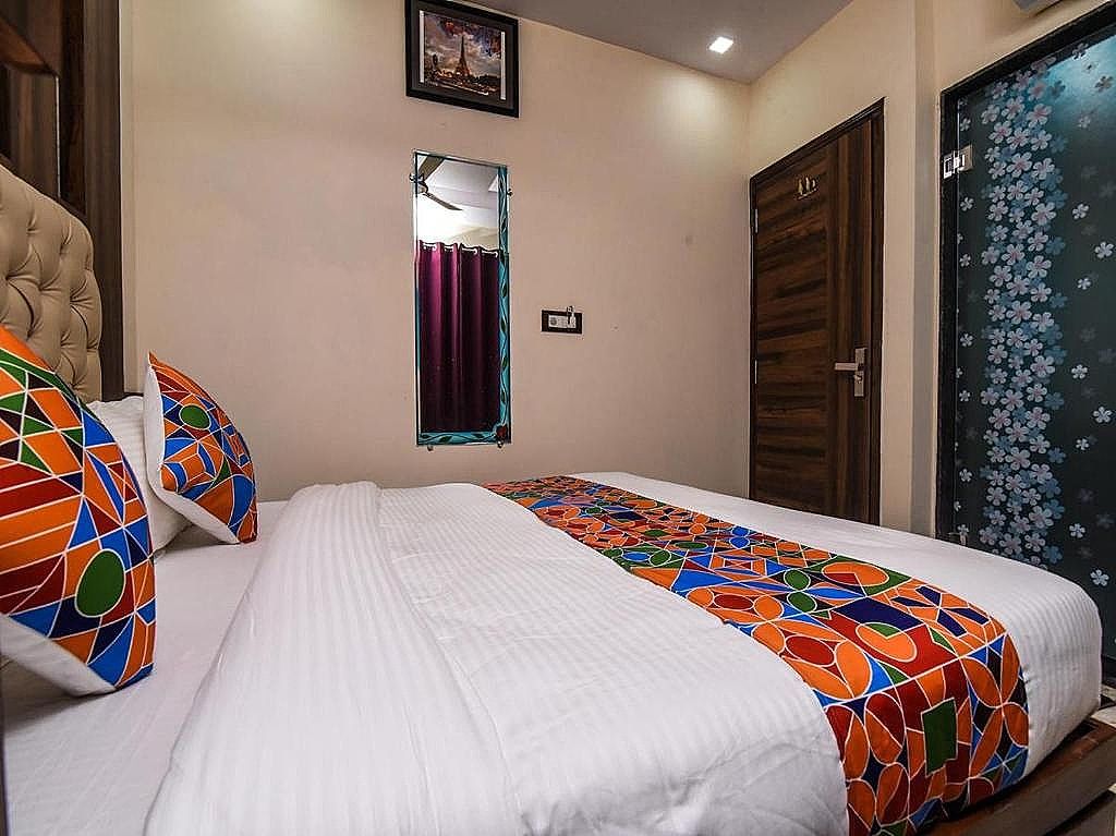 undefined Hotel Dollar Inn 9