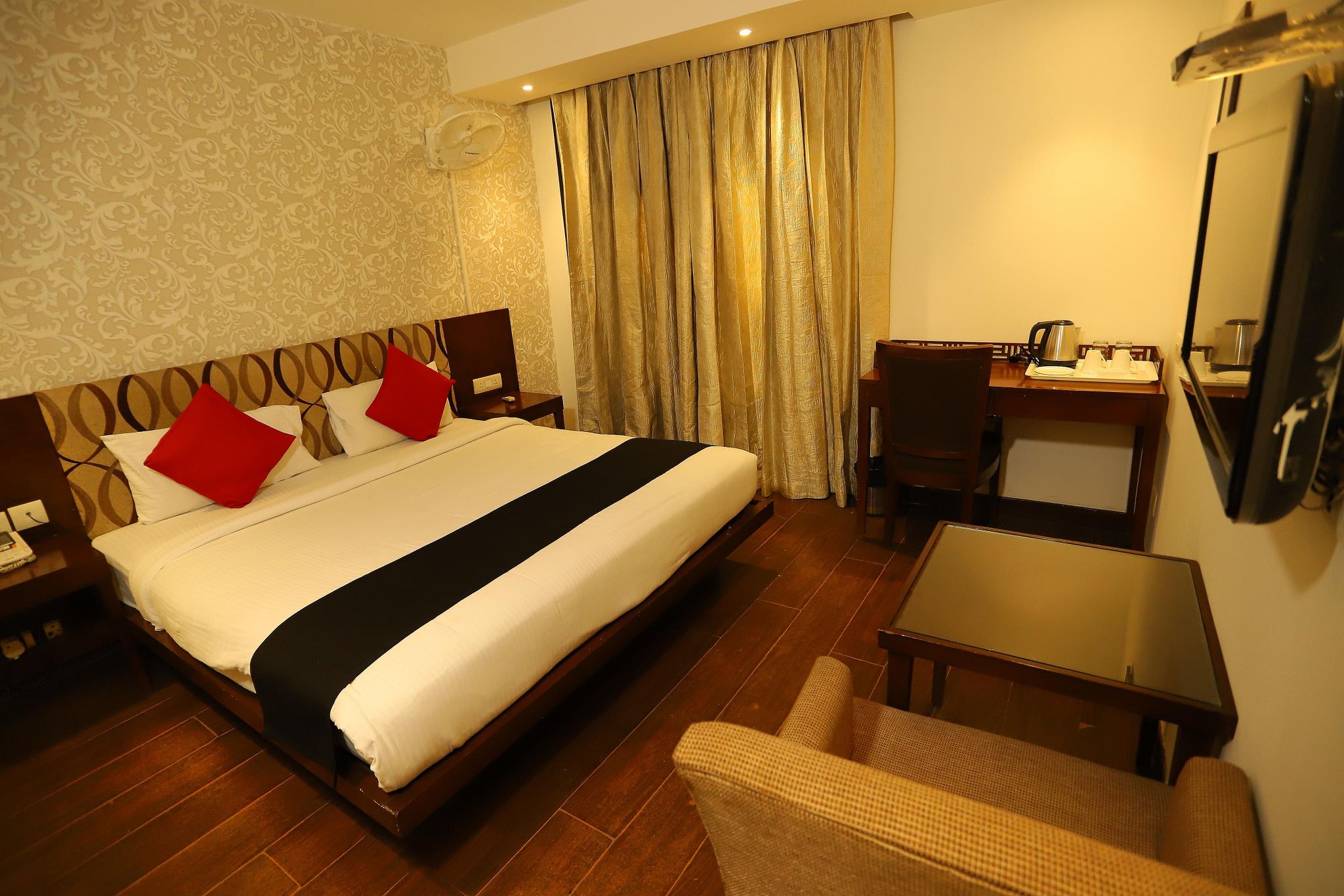 Hotel Arch Plaza - Near Delhi Airport Deluxe Double or Twin Room 2