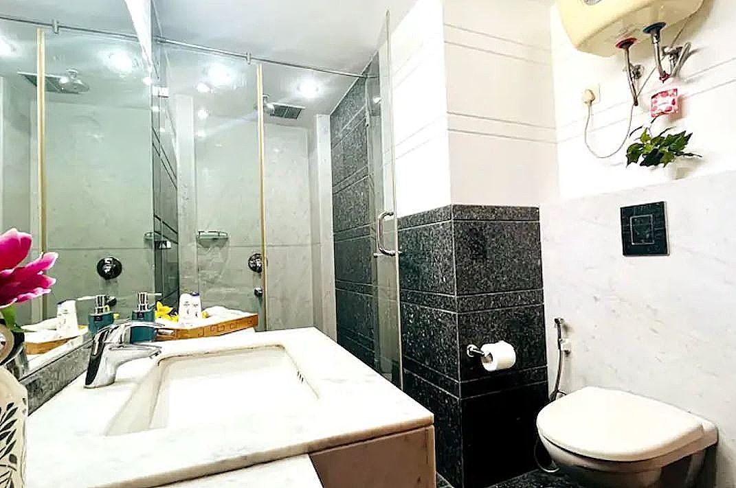 BluO Modern 3BHK M Block - Balcony, Parking , Lift 3-BHK Apartment 8