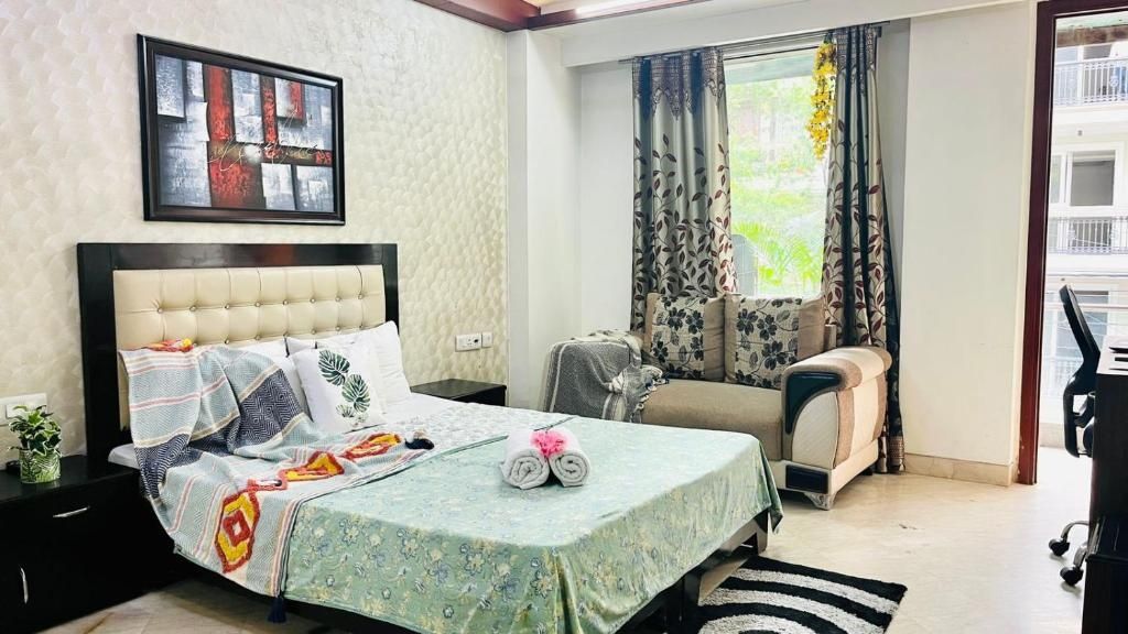 Studio Apartment