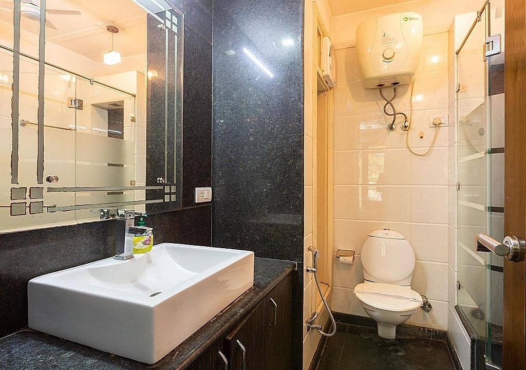 BluO Park Facing 3BHK - Balcony, Lift, Parking Three-Bedroom Apartment 7