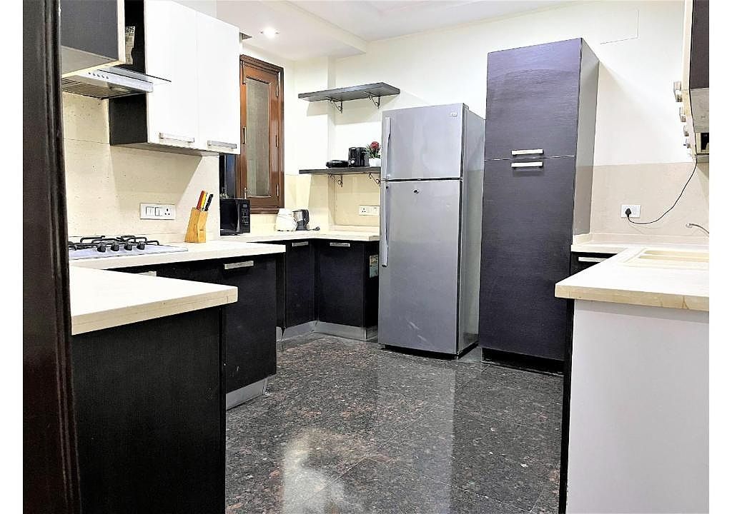 BluO Park Facing 3BHK - Balcony, Lift, Parking Three-Bedroom Apartment 8