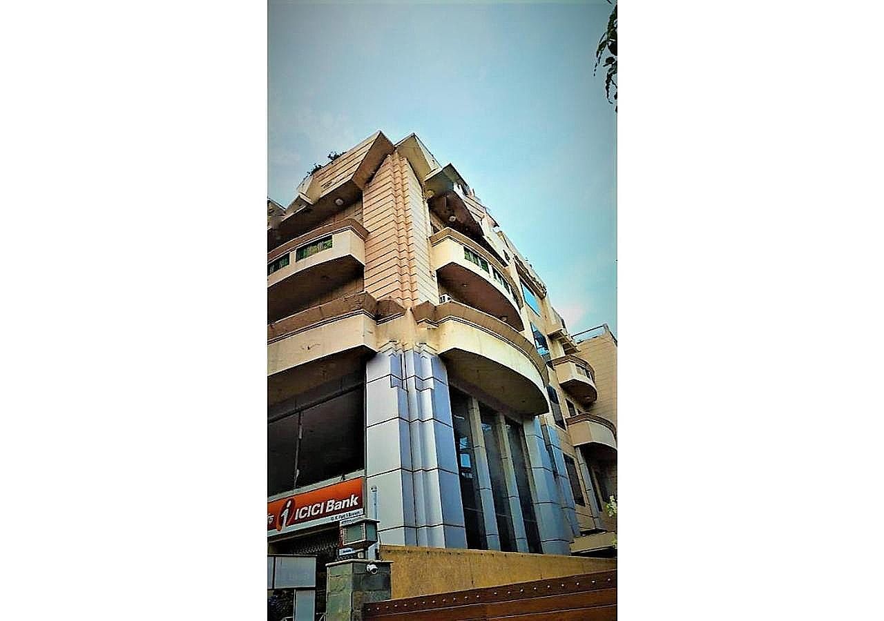 Main Image