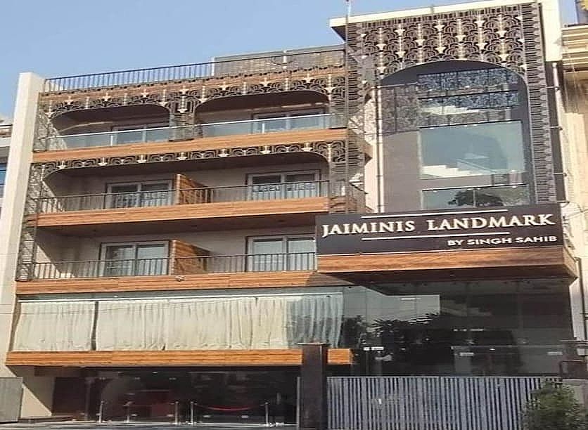 Hotel Jaiminis Landmark