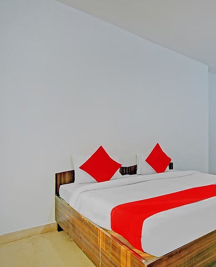 undefined Lisa Homes 5