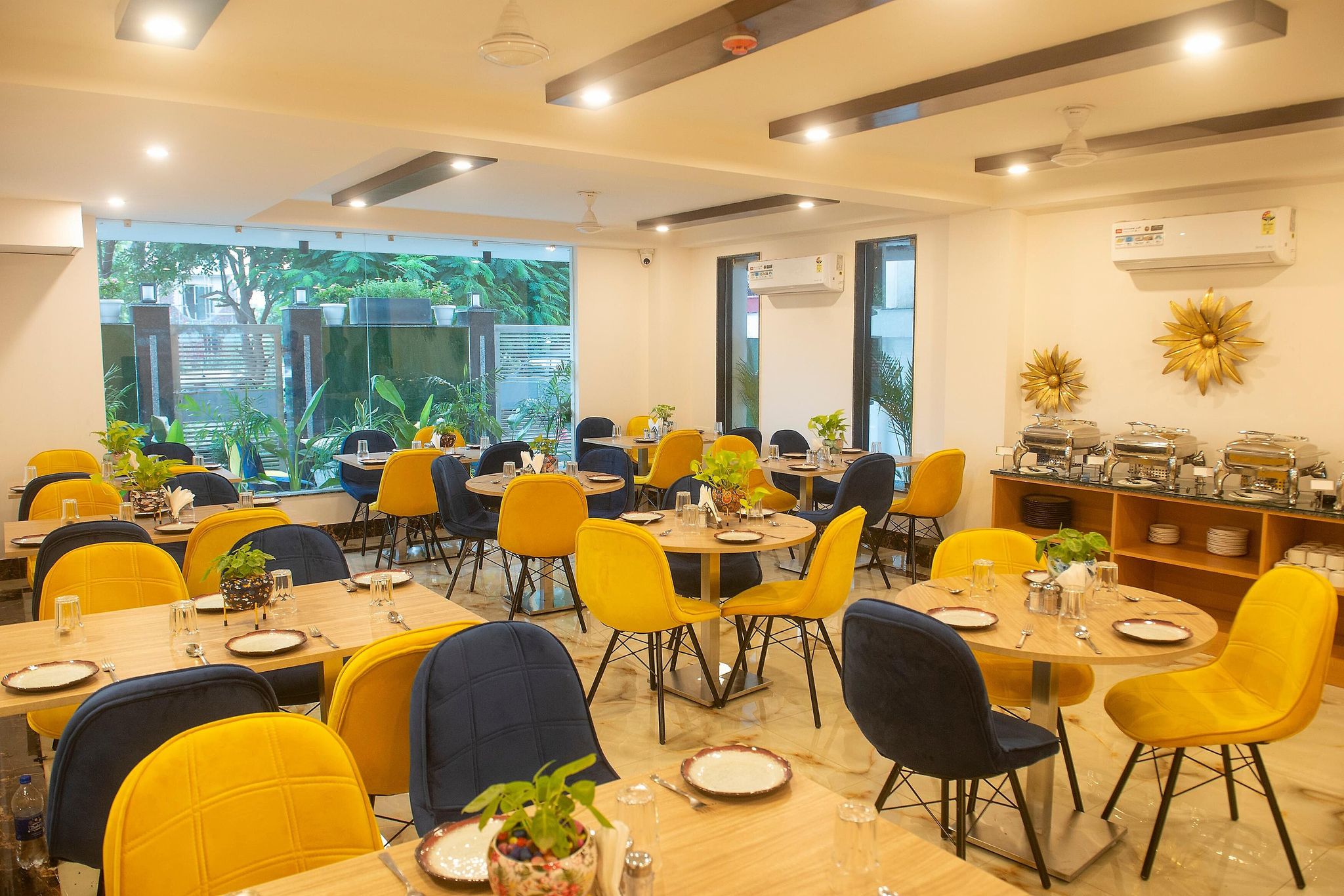 Food & Dining