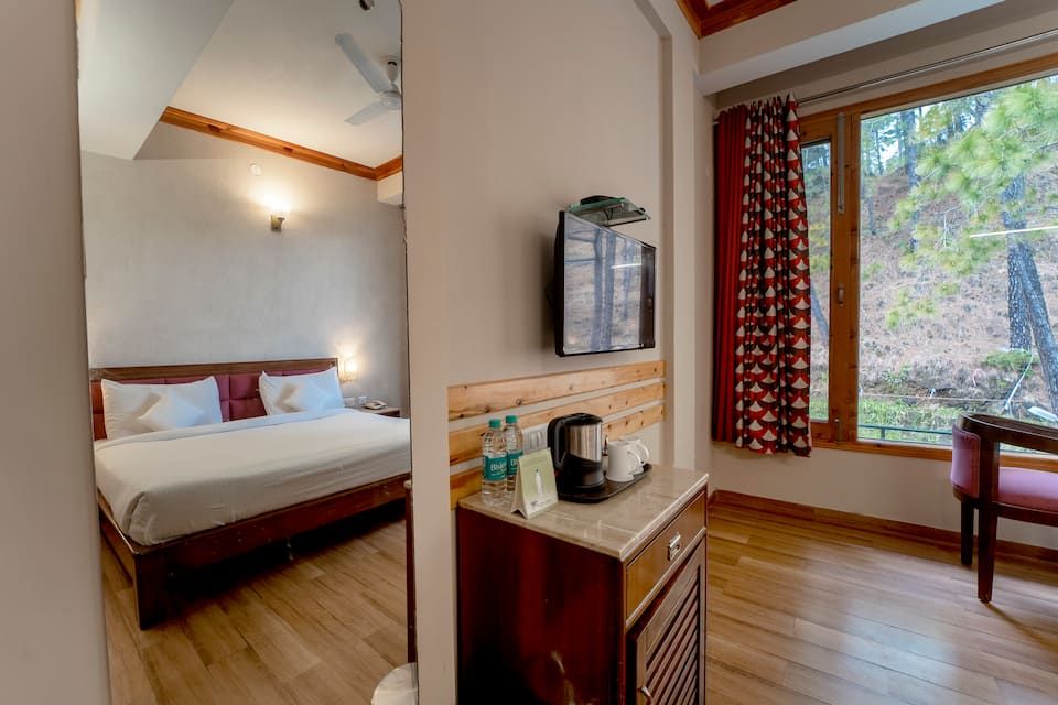 Pine Drive Resort Premium Room