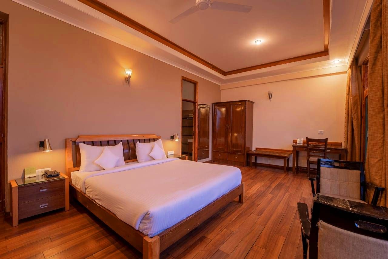 Pine Drive Resort Super Deluxe Room 6