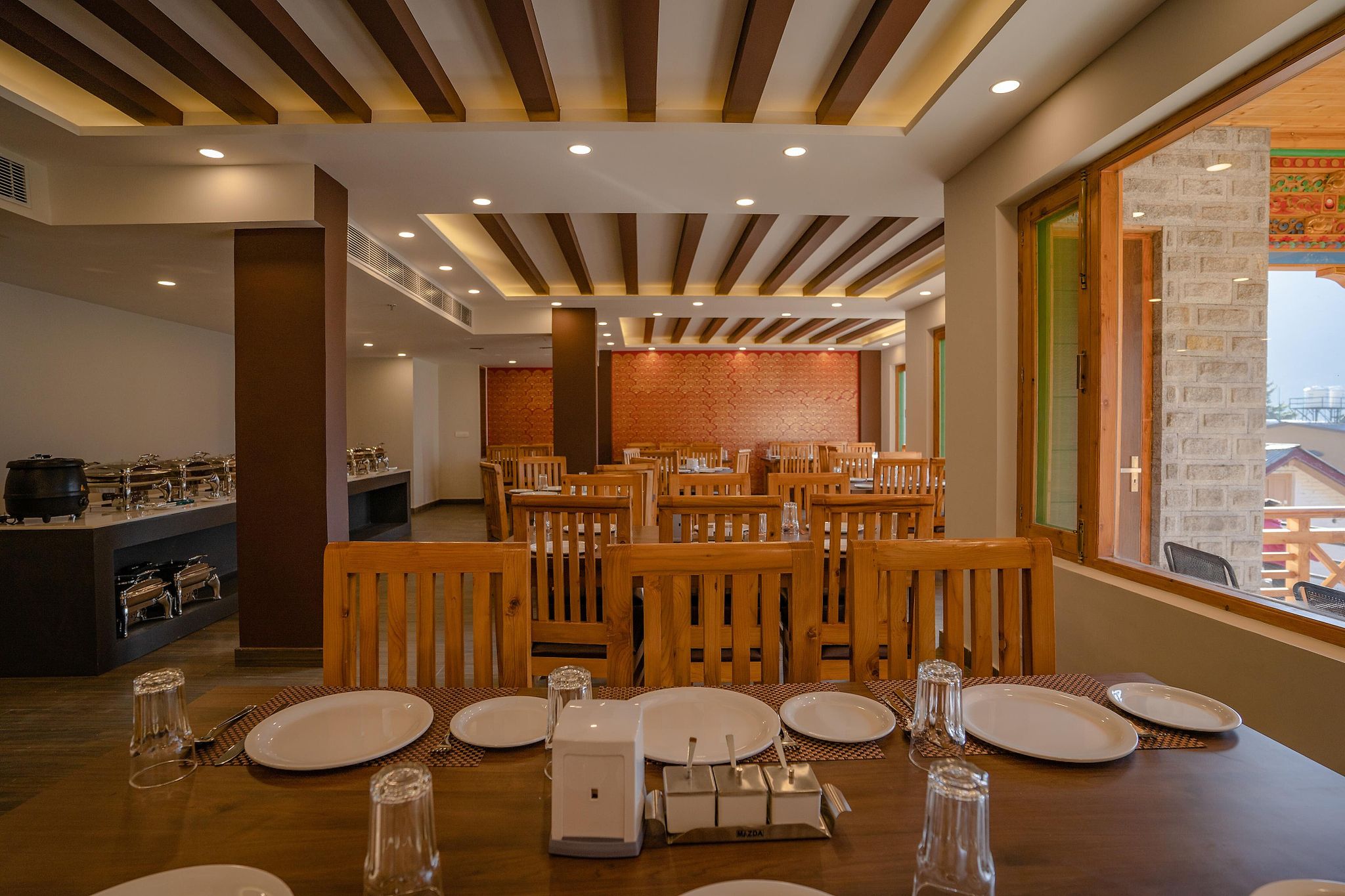 Food & Dining