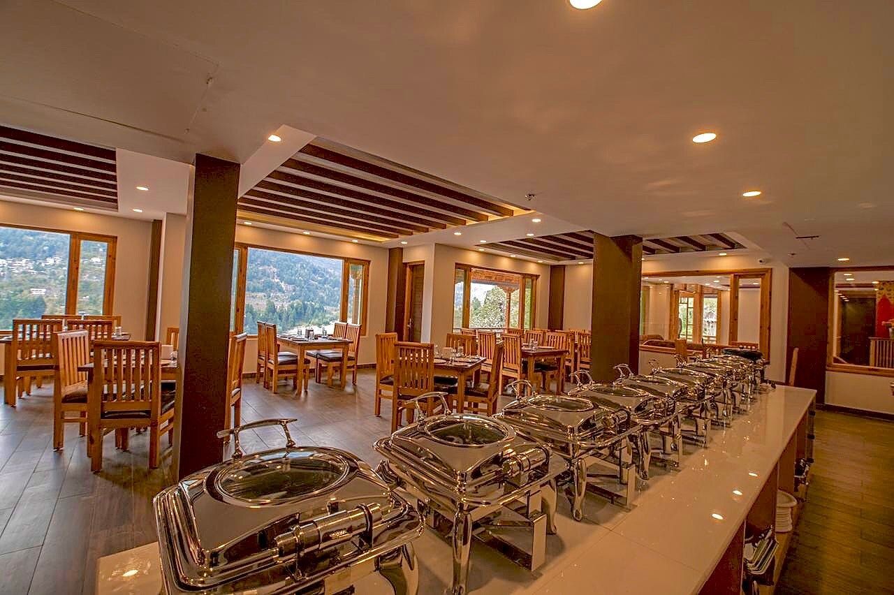 Food & Dining