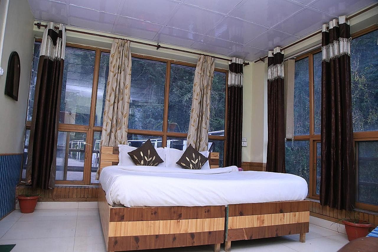 Hotel Pinewood Cottages Shimla