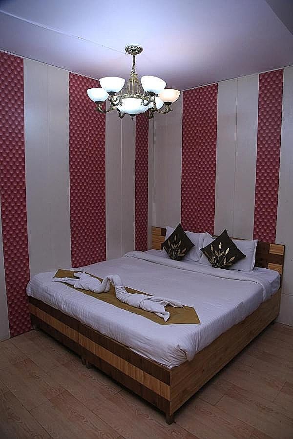 Hotel Pinewood Cottages Shimla