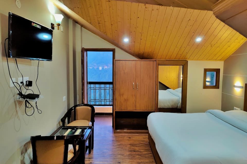 De Exotica Crest Resort And Spa Premium Attic Room 8