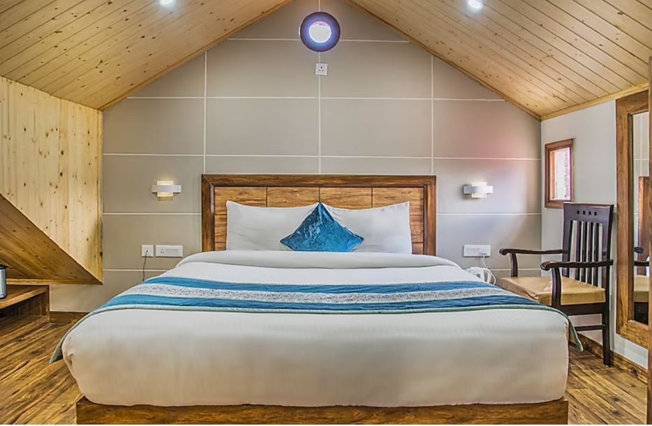 De Exotica Crest Resort And Spa Premium Attic Room 2