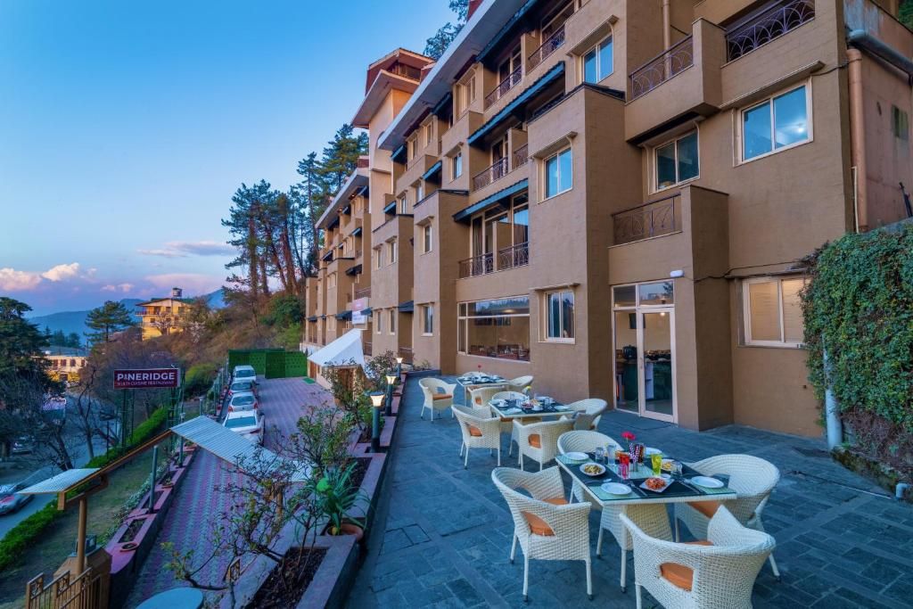undefined Summit Naldehra Grand Resort & Spa