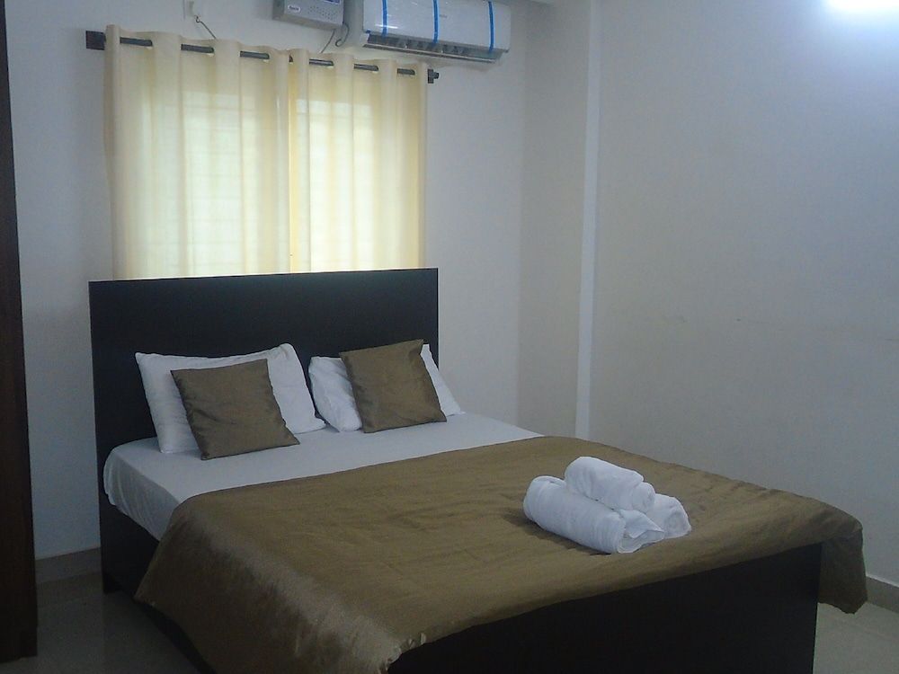 Siri Delight Deluxe Double Room (AC)