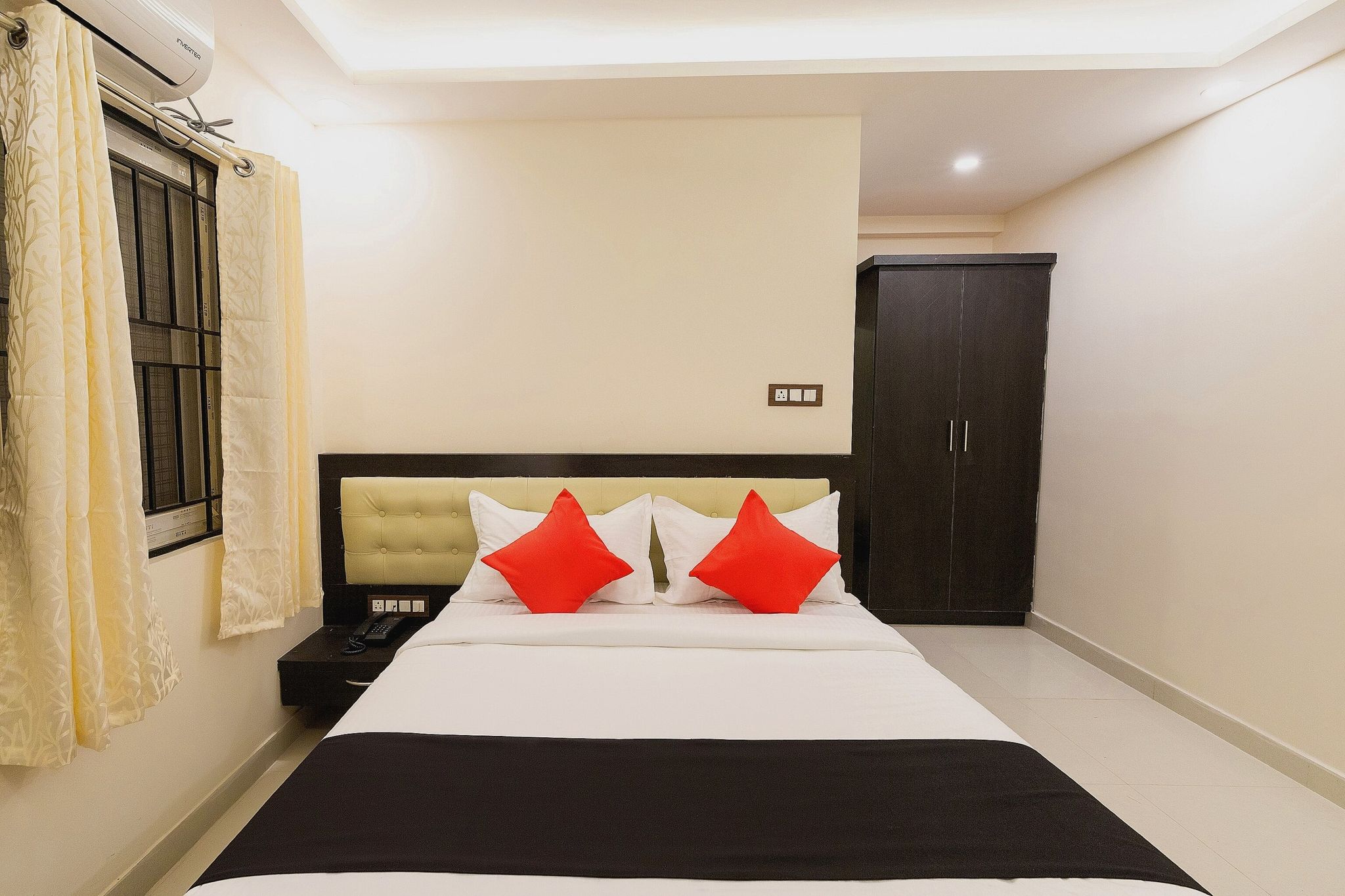 undefined Regal Suites 9