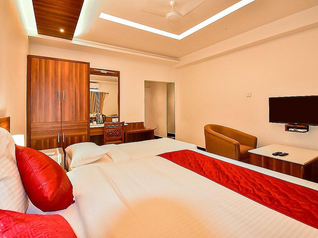 The Anton Hotel Deluxe Room 9