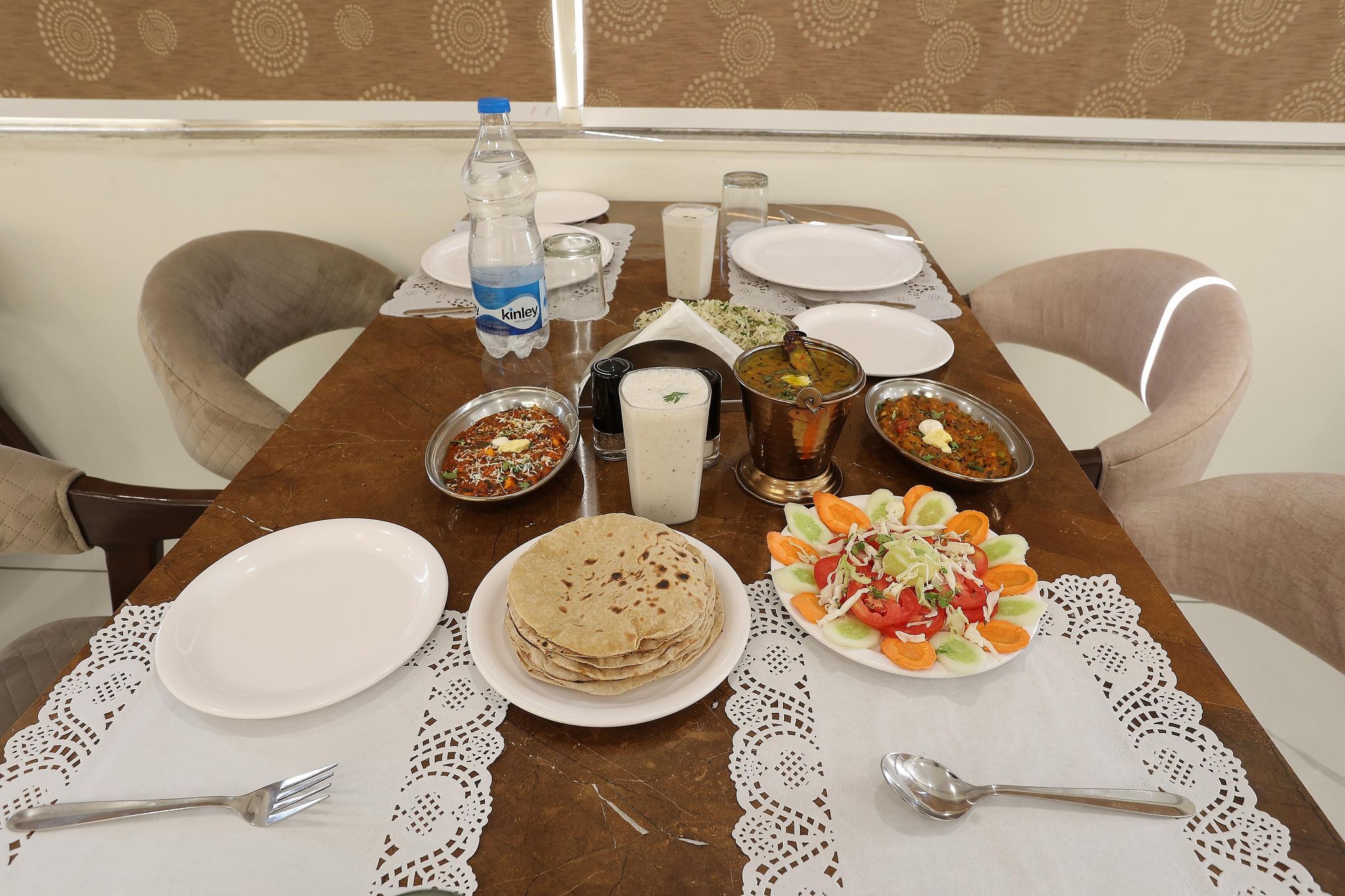 Food & Dining