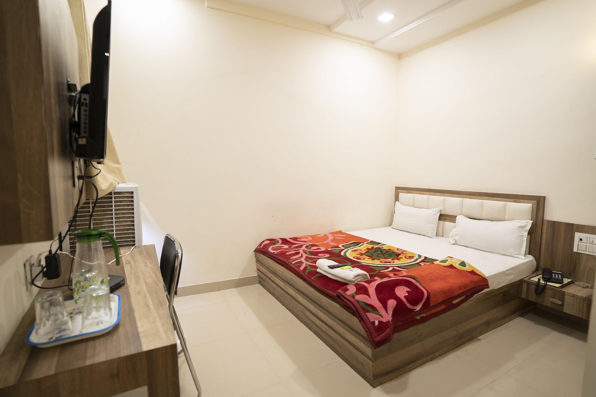 Hotel Anmol Era Deluxe Non AC Room 7