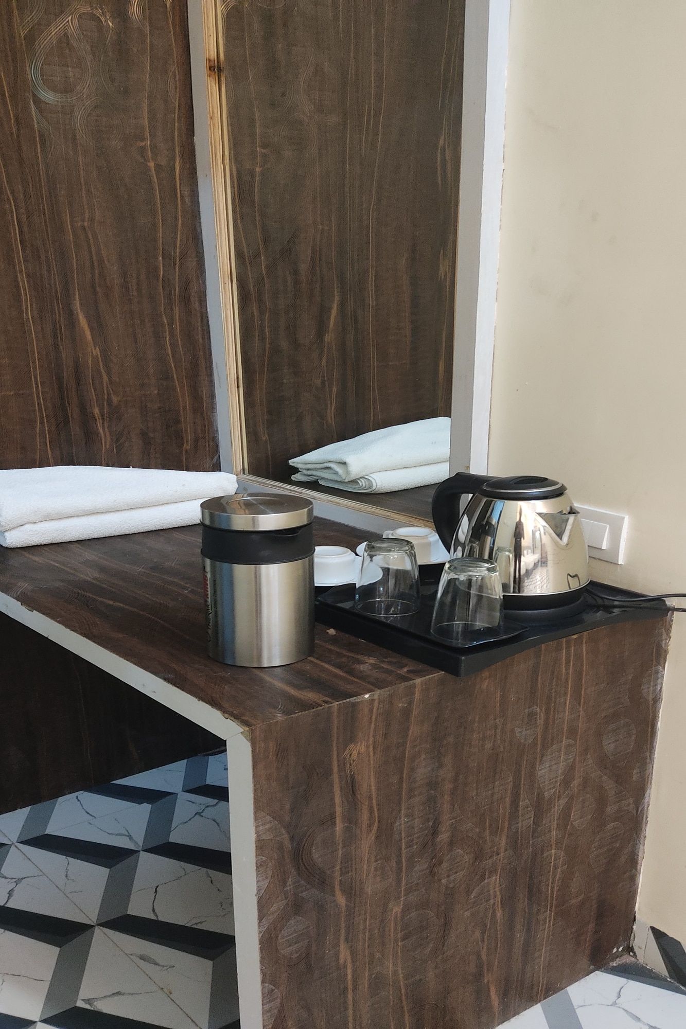 Hotel The Grand The Premium Deluxe 5