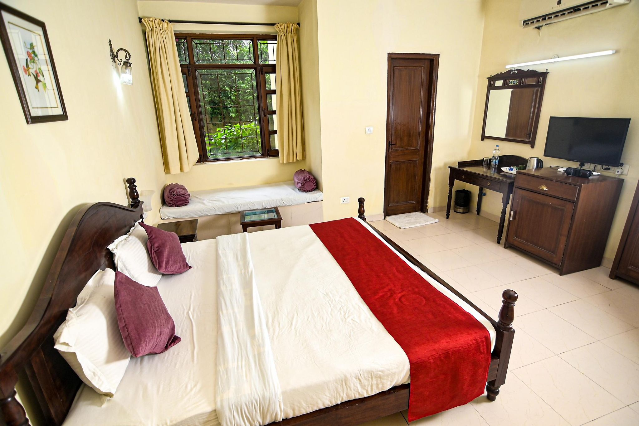 Singrauli Palace Heritage Hotel Deluxe Room