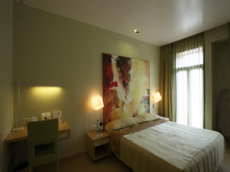 1BHK Mountain Facing Room