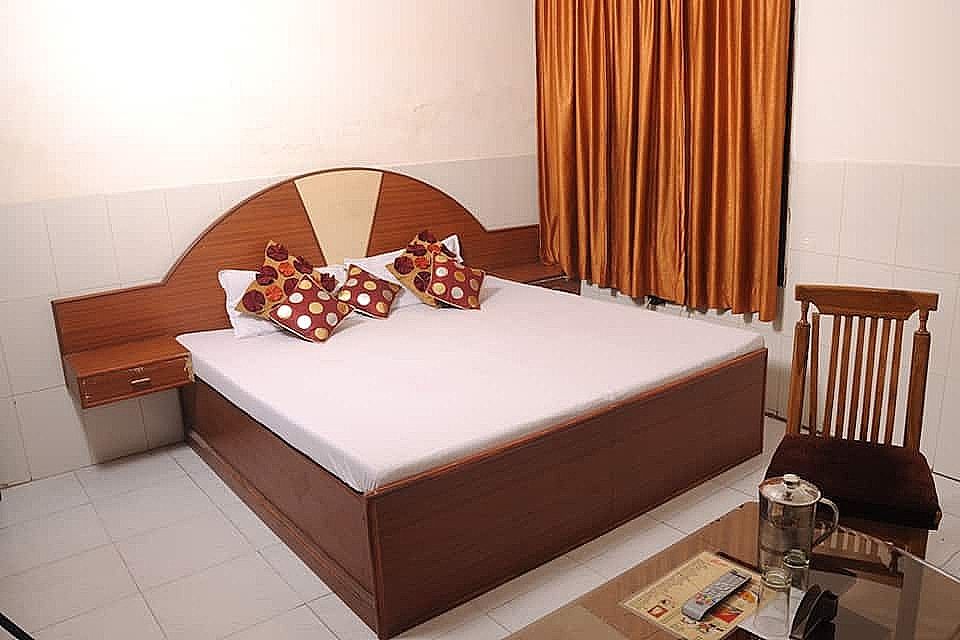 Deluxe Single Room