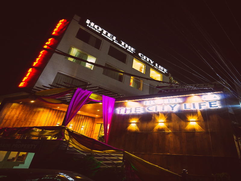 undefined Hotel City Life 9