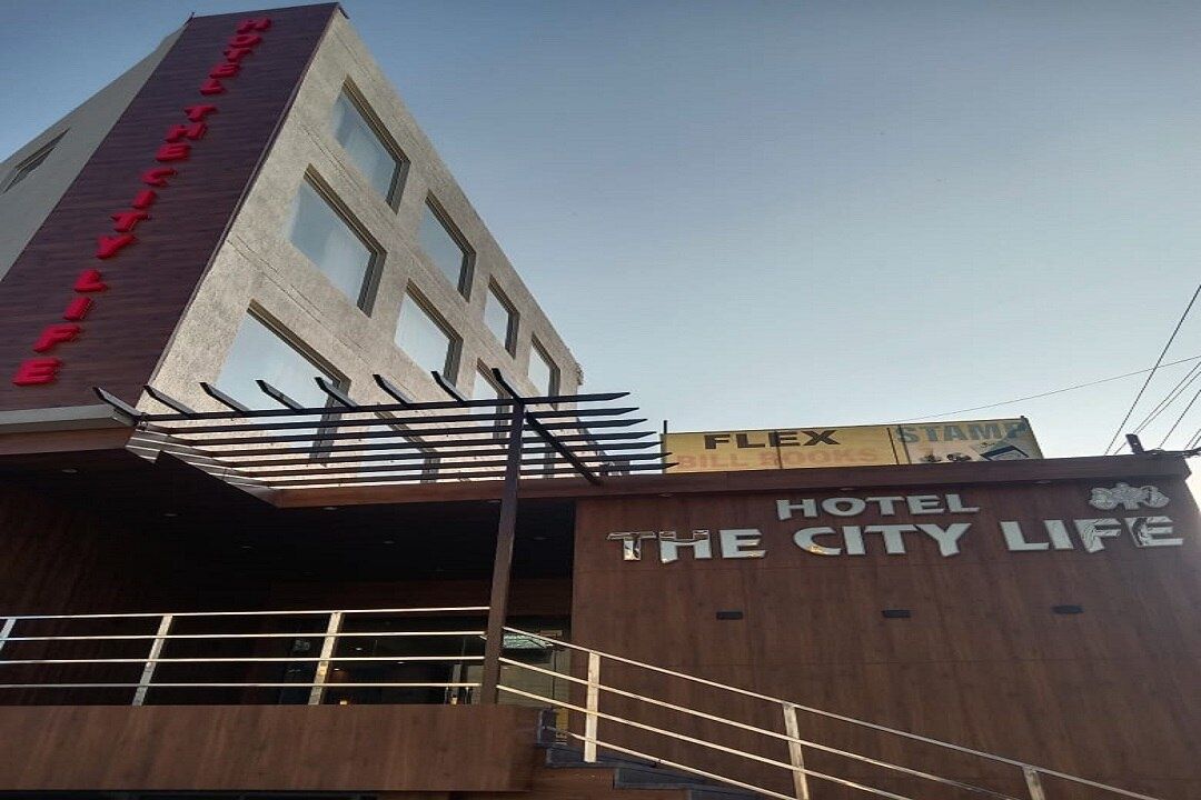 undefined Hotel City Life 6