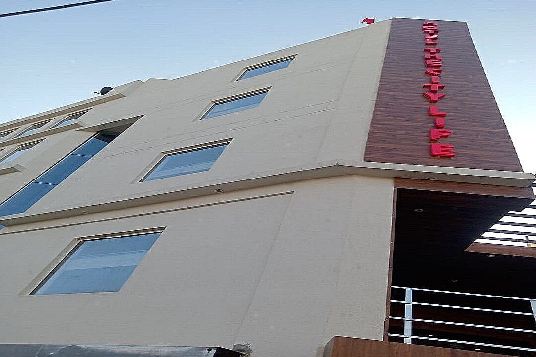 undefined Hotel City Life 7