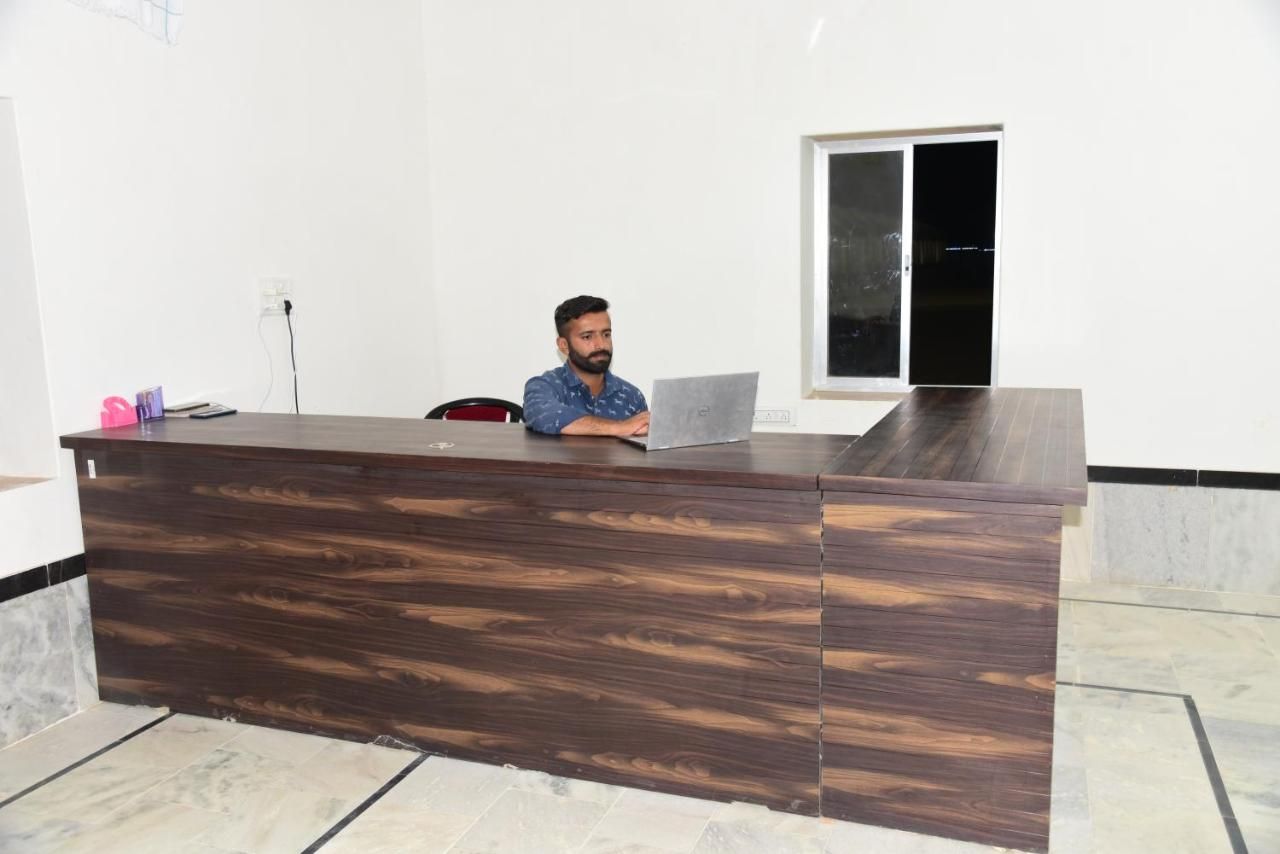 undefined Malra desert camp 2