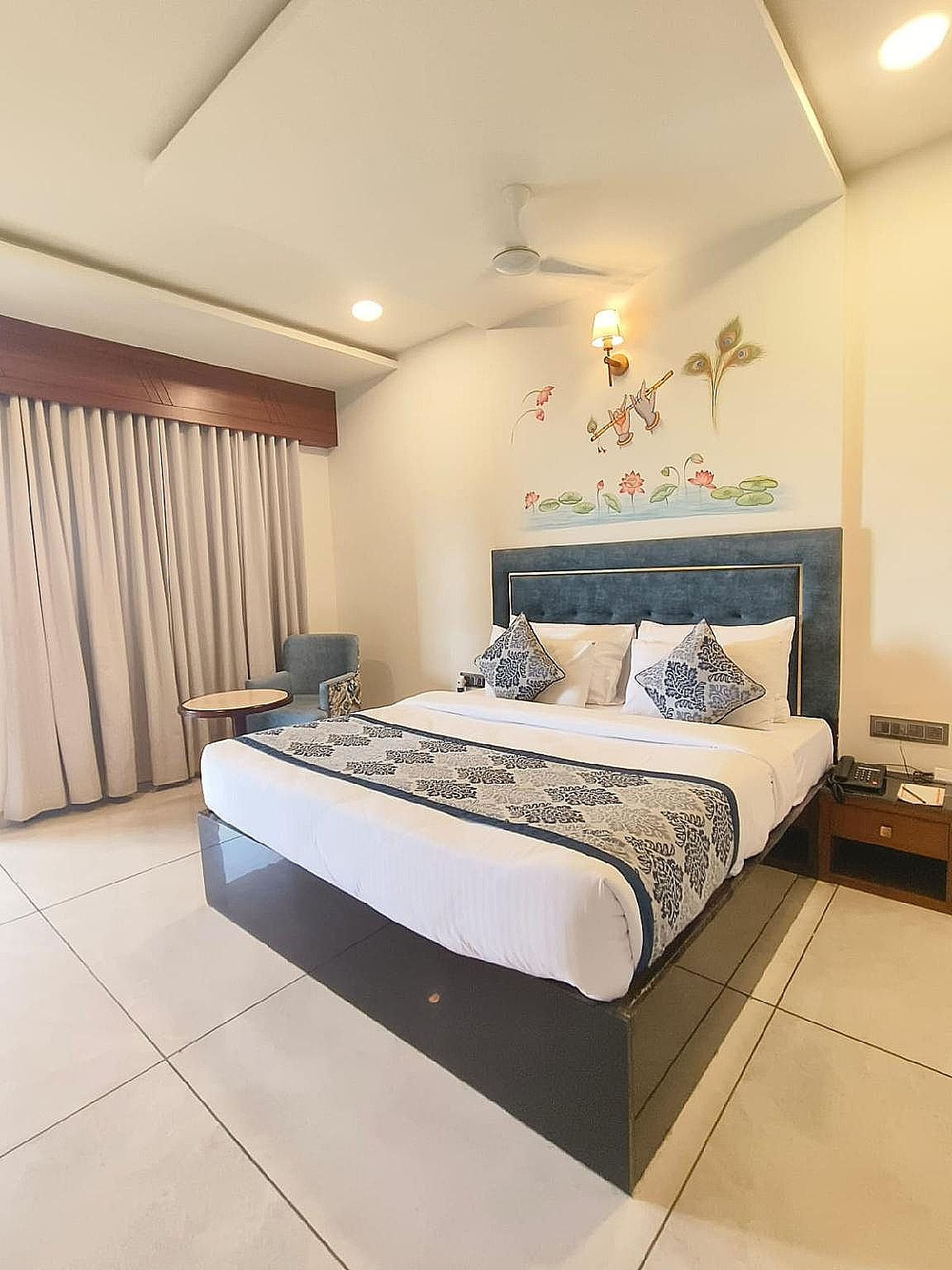 Traavista Aravali Mahal - Luxury Lake View Heritage Resort  Deluxe Room