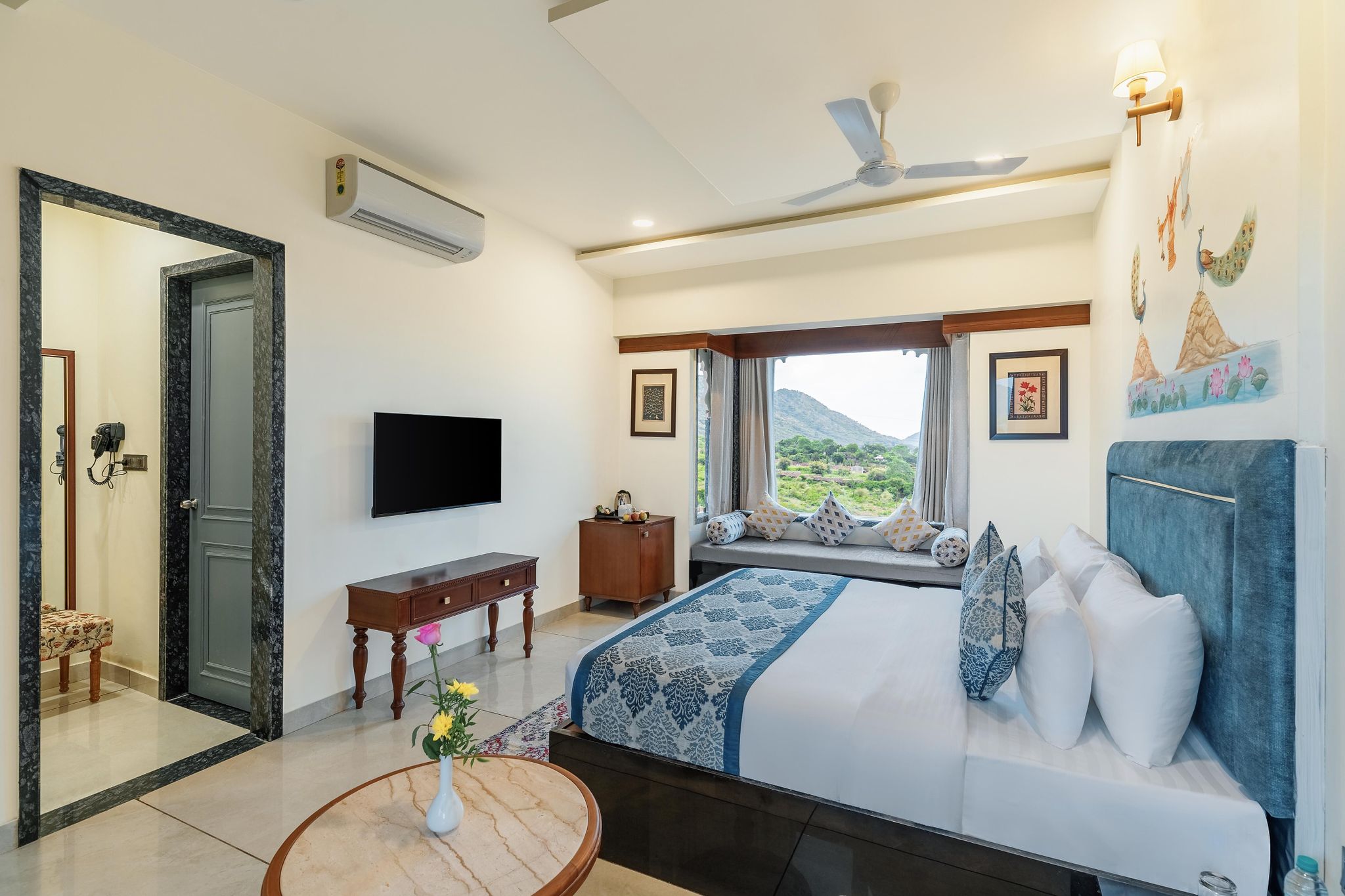 Standard Double Room, 1 Bedroom, Smoking, Mountain View