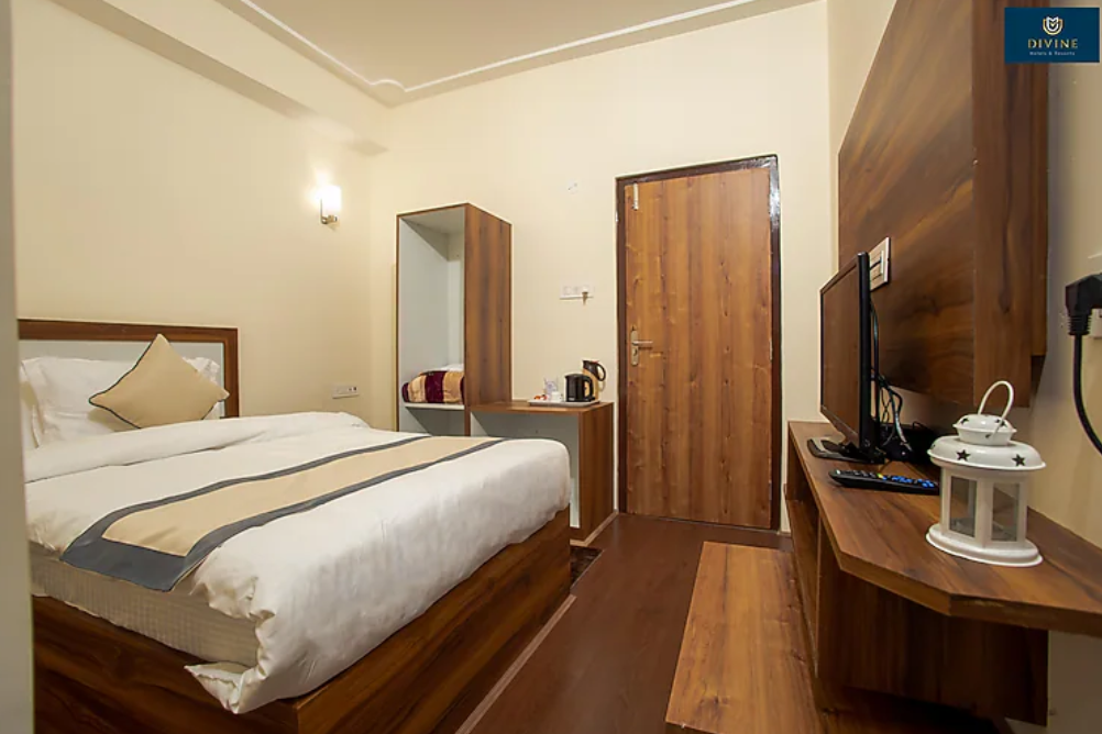 Standard Double (Non Spacious)